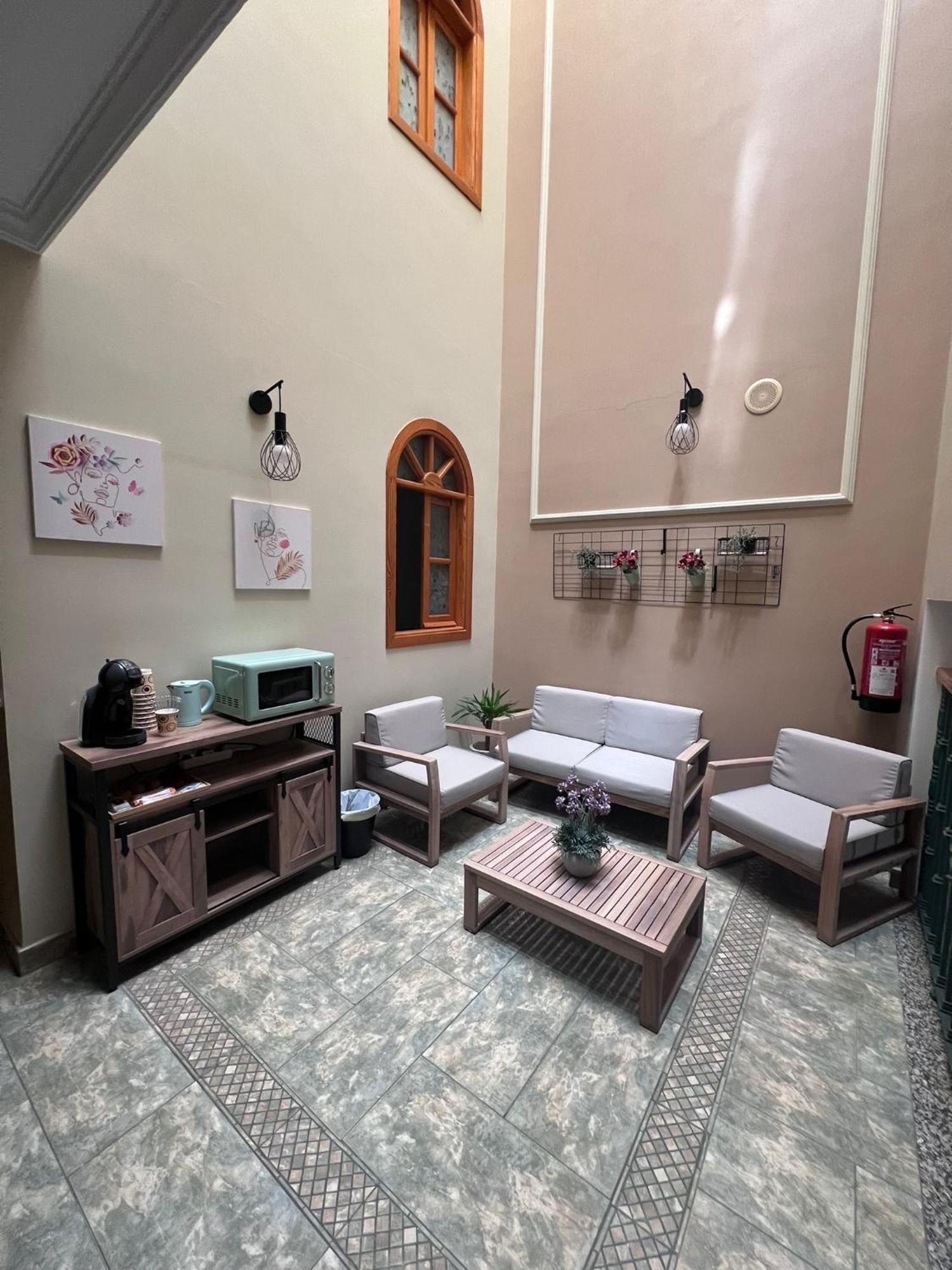 Апартаменты La Casa De Lola Калета-де-Велес Экстерьер фото